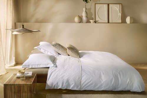 Beddinghouse Beddinghouse x Van Gogh Museum Dekbedovertrek Broderie Fleurie Wit 240x200/220 cm