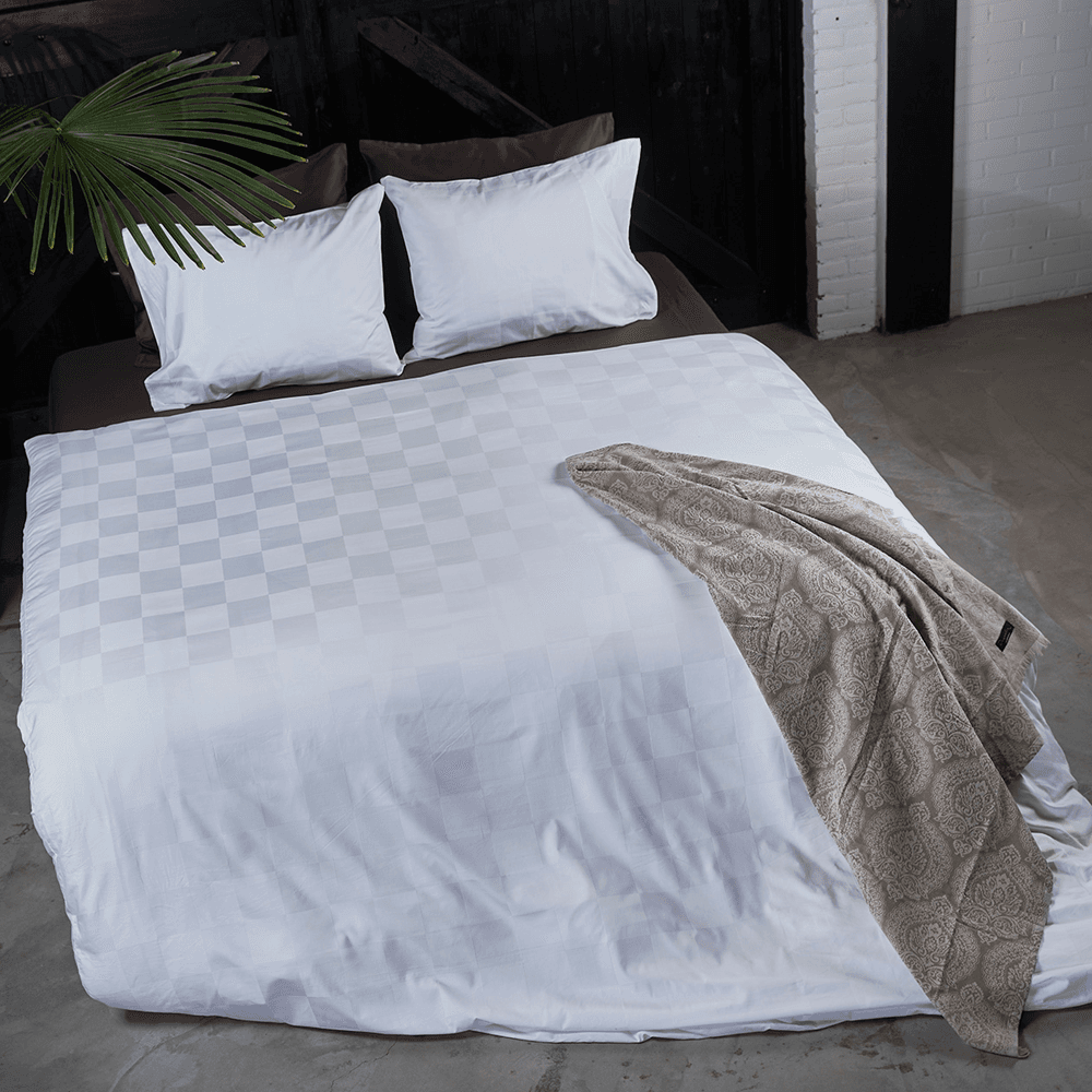 Dommelin Dekbedovertrek Quadra Wit