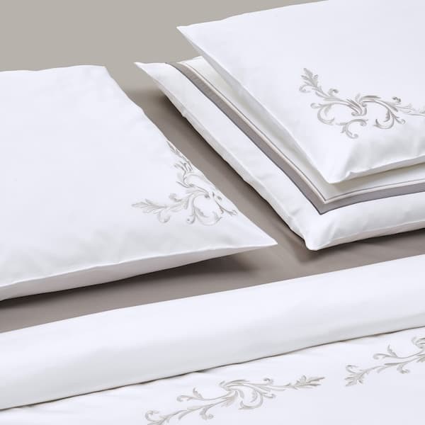 Christian Fischbacher Snow Lace dekbedovertrek