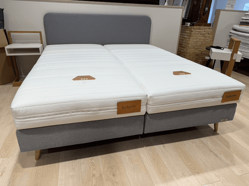Bedderie Boxspring Bjusterbaarlik Rûn Excl. matras 180x210 SHOWMODEL