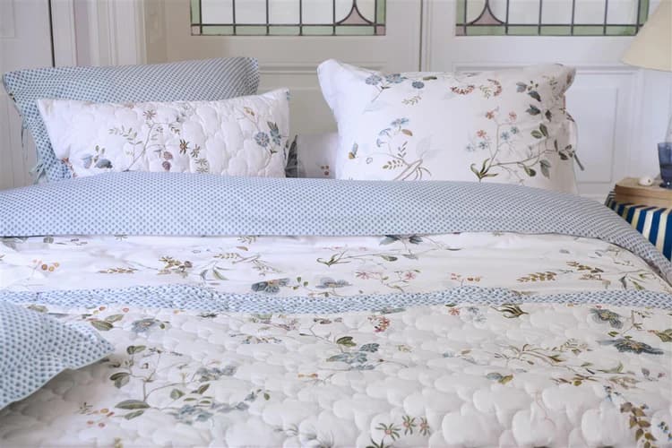 PIP Kawai Flower White Dekbedovertrek