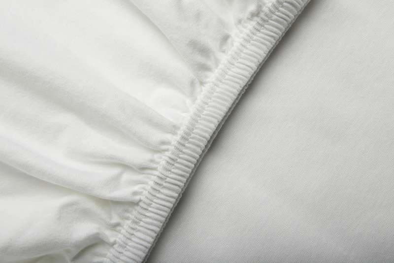 Bella Donna Satinesse Protect Hoeslaken wit 140x200 cm