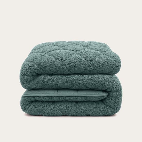 HappyBed Dekbed zonder overtrek 240x200 - Bedrukt dekbed zonder hoes - Hoesloos Dekbed met Print - Wasbaar - Lits Jumeaux - Sagebrush Green