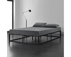 Stalen bed met lattenbodem 160x200 cm zwart