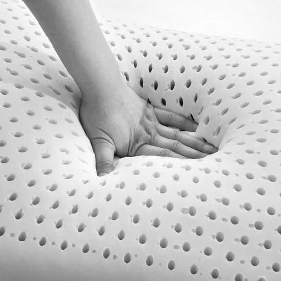 Latex hoofdkussen Palau - Bamboevezel dubbeldoek - Latex kern voorzien van ventilatiekanalen - Ventilerend - Antiallergisch - Ondersteunend - Perfecte aansluiting en Comfortabel - Medium 60x70