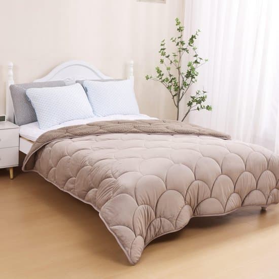Velvet Sherpa Comfort Dekbed - 140x200 cm - Taupe - All Year