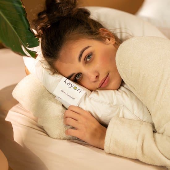 Kayori Konsei Hoofdkussen Dons Zacht - 100% GOTS Katoenen Tijk - Luchtig & Warm - 60x70 cm