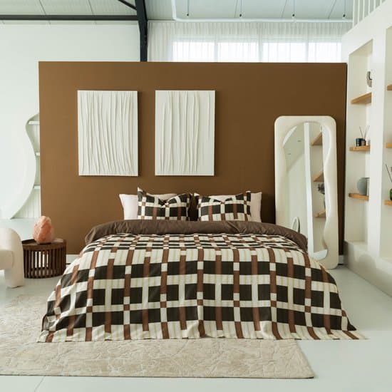 Kayori Abashi Dekbedovertrek Katoensatijn - 260x200-220 + 2 slopen - Lits-jumeaux - Zacht, Ademend & Vochtregulerend - Bruin