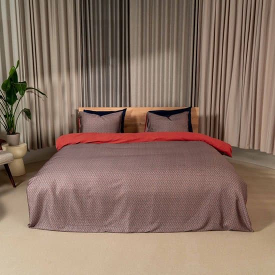 Kayori Aiko Dekbedovertrek Katoensatijn - 200x200-220 + 2 slopen - Tweepersoons - Zacht, Ademend & Vochtregulerend - Rood