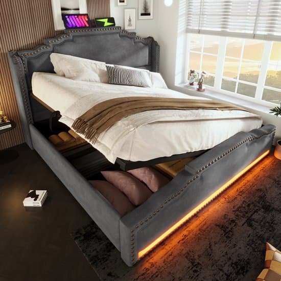 MODFU - Ledikant 140x200 cm – Grijs velvet met siernagels & LED – Hydraulisch – Incl. matras