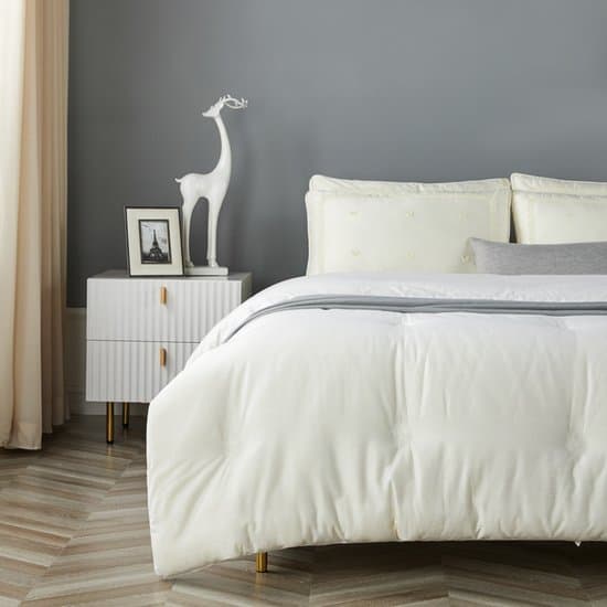 Luxe 100% Katoenen Dekbed Tweepersoons 200x135cm – Ademend, Anti-Allergie, Wasbaar, Zacht & Comfortabel – Moonlight Wit