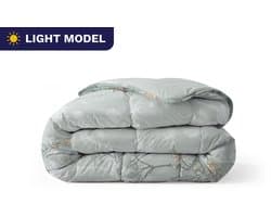 Zelesta Royalbed Light Aqua Forest 200x200cm - Zomerdekbed zonder overtrek - 30 dagen proefslapen - Wasbaar hoesloos dekbed - Bedrukt dekbed - Zomerdekbed