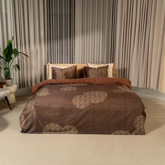 Kayori Jiro Dekbedovertrek Katoensatijn - 260x200-220 +2 slopen - Lits-jumeaux - Zacht, Ademend & Vochtregulerend - Bruin