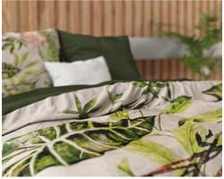 Lits-jumeaux dekbedovertrek (dekbed hoes) crème / ecru / beige met groene botanische bloemen (waterlelies), planten en natuur jungle bladeren KATOENSATIJN 240 x 220 cm TOP kwaliteit (luxe slaapkamer beddengoed, cadeau idee voor Kerstmis!)