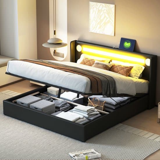 Gepolsterd Bed - 160x200 cm - Met LED en Bluetooth - USB en Lattenbodem - PU-Leder - Zwart