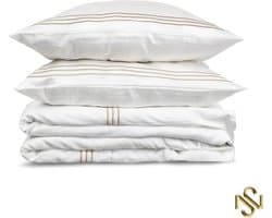 Sannaila-Cleo-Luxe dekbedovertrek-Hoogwaardig katoen satijn- Wit- Geborduurde gouden bies-300tc-Hotel Chic-240x220 cm