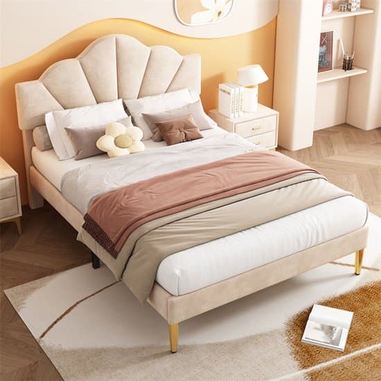 YEHTOKHOME Fluwelen gestoffeerd tweepersoonsbed 140x200 cm, schelpachtig bed met gouden metaal poten, in hoogte verstelbaar hoofdeinde, houten lattenbodem, beige