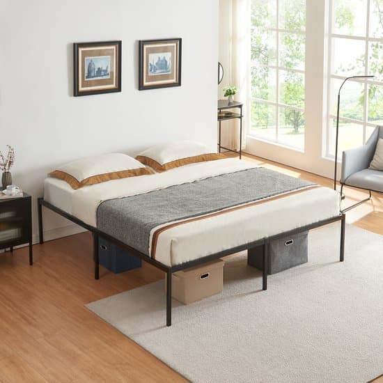 Metalen bed tweepersoonsbed Vårdö met bedbodem 180x200 cm zwart [en.casa]