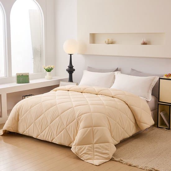 Hoesloos Dekbed - 240x220cm – Wasbaar, Ademend en Zacht – Beige