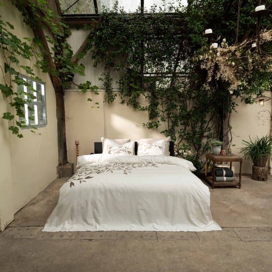 Kayori Habo Dekbedovertrek Katoenperkal - 200x200-220 + 2 slopen - Tweepersoons - Egyptisch Perkal 300TC - Zand