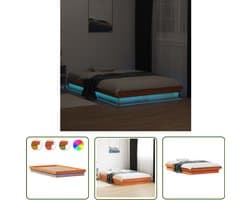 vidaXL Led Bed - Massief Grenenhout Bed - Bedframe met LED massief grenenhout wasbruin 120x190 cm - Bruine Bed - Tweepersoonsbed - Compact Bed