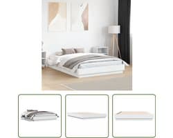 vidaXL Bedframe - Slaapcomfort - Bedframe bewerkt hout wit 120x190 cm - Houten Bed - Witte Bedbank - Tweepersoonsbed