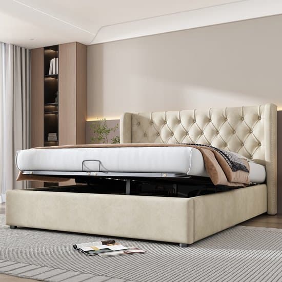 Wishdor Gestoffeerd Opbergbed 140x200 cm – Chesterfield Stijl – Hydraulische Lift – Beige Fluweel – Klassiek & Luxe