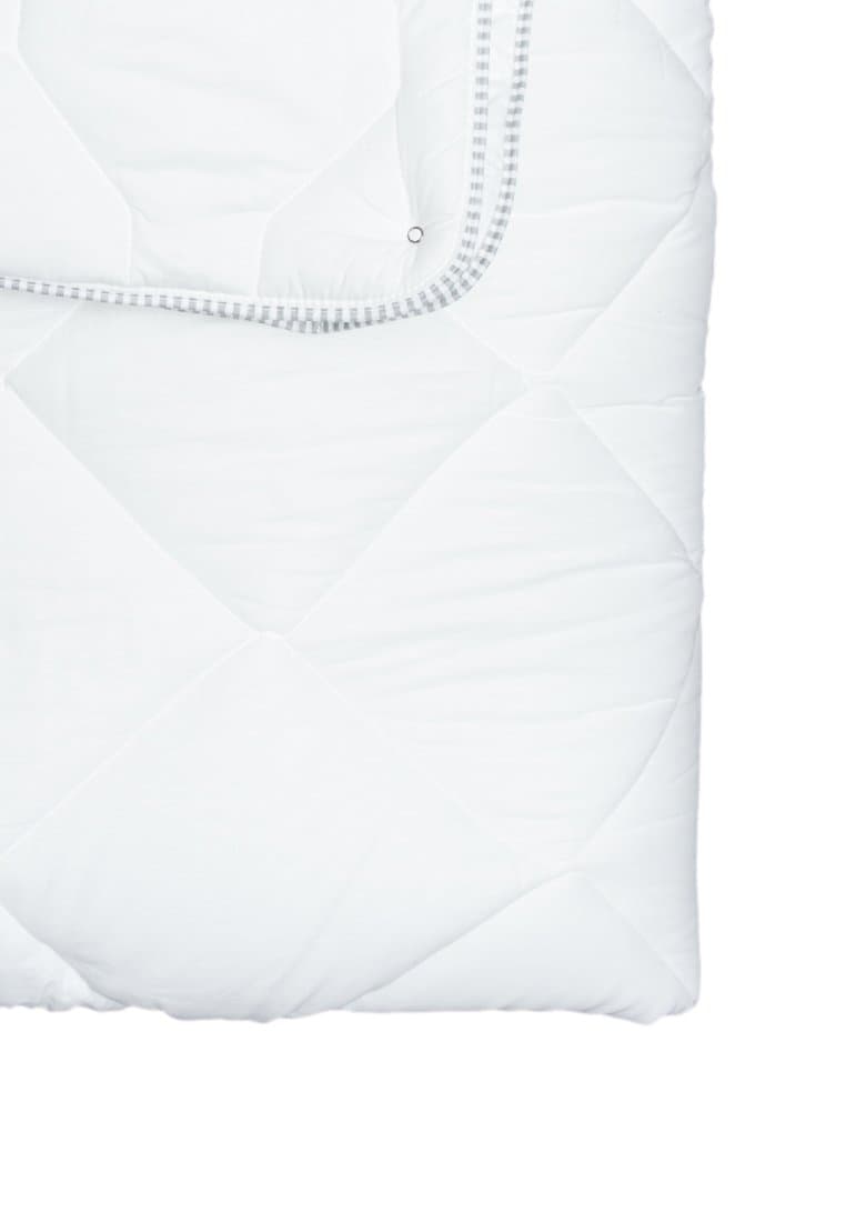 Good Morning 4-seizoenen dekbed. Katoen met synthetische vulling - 240x200 cm