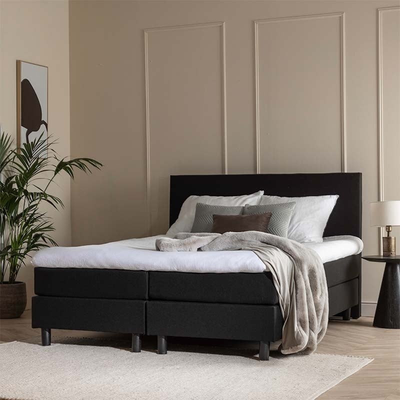 Boxspring Julia Comfort - Zwart - Dekbed-Discounter.nl
