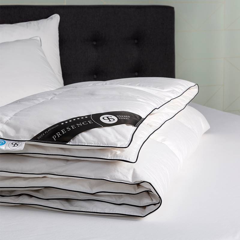 Dekbed Dons 100% Eendendons All Season - 140x220 Cm (Eenpersoons) - Presence 220 Gram - Dekbed-Discounter.nl