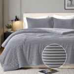 Dekbedovertrek Teddy Rib Tweepersoons (200x200 Cm) Licht Grijs Microvezel Teddy Strepen Fresh And Co - Overtrek - 200x200 Cm (Tweepersoons) - - Dekbed-Discounter.nl